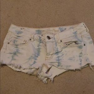 White bleached shorts